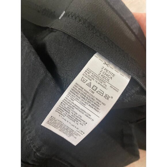 NWT Old Navy Women's Super Skinny Mid Rise Black Jeans - 2 Petite - Picture 10 of 11